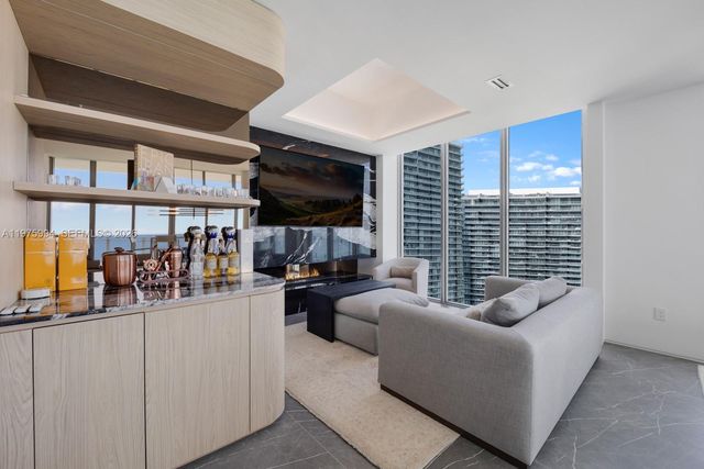 2900 NE 7th Ave UPH-4602, Miami, FL 33137