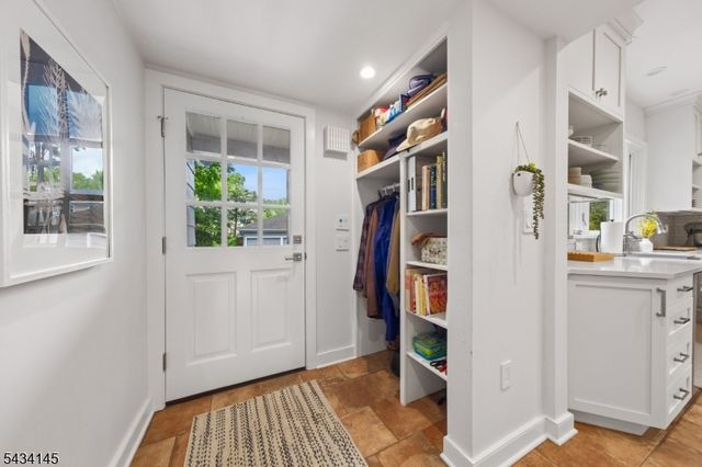 14 Holland Ter, Montclair Twp., NJ 07042