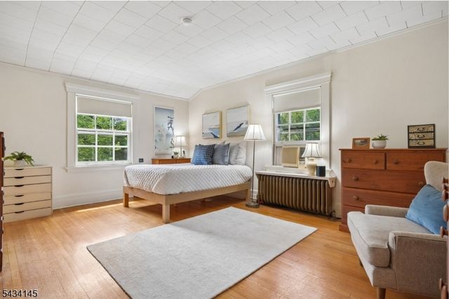 14 Holland Ter, Montclair Twp., NJ 07042
