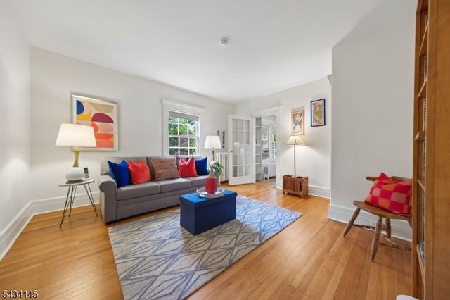 14 Holland Ter, Montclair Twp., NJ 07042