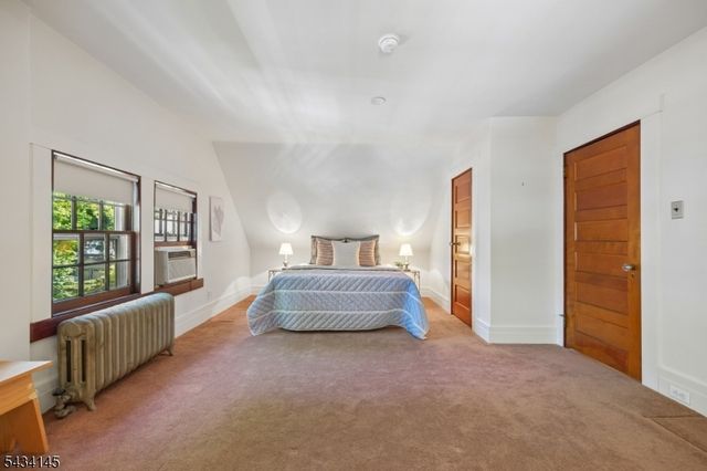 14 Holland Ter, Montclair Twp., NJ 07042