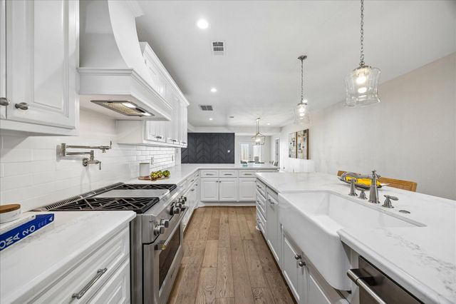 1534 Althea Drive, Houston, TX 77018