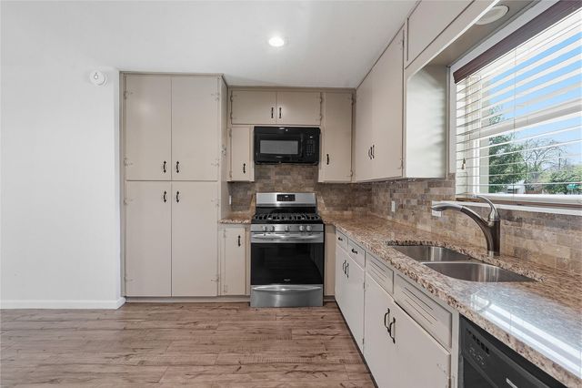 7705 Lazy LN, Austin, TX 78757