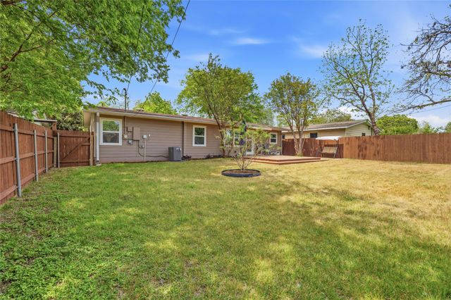 7705 Lazy LN, Austin, TX 78757