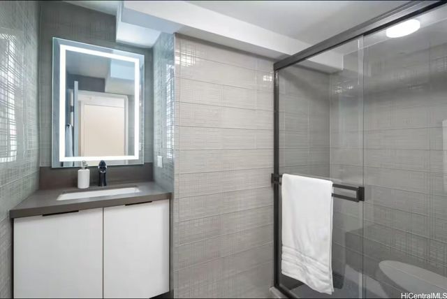 444 Niu Street 2702, Honolulu, HI 96815