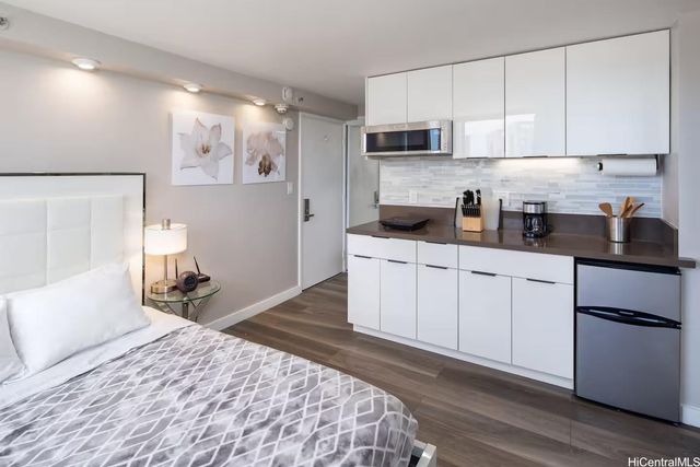 444 Niu Street 2702, Honolulu, HI 96815