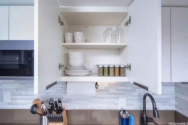 444 Niu Street 2702, Honolulu, HI 96815