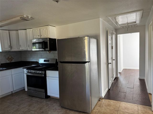 1427 Diceman Avenue, Dallas, TX 75203