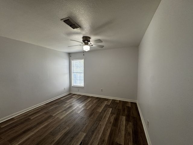 1427 Diceman Avenue, Dallas, TX 75203