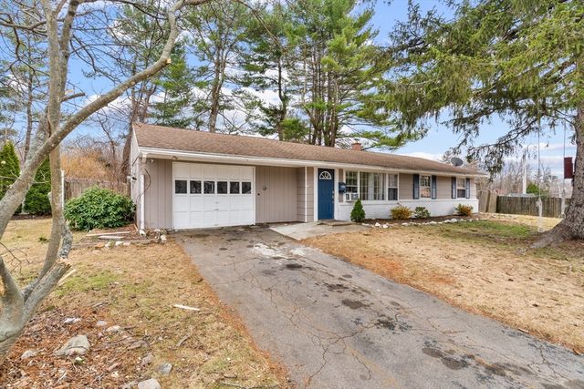 529 Howard St, Brockton, MA 02302