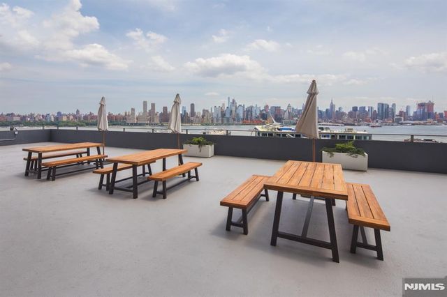 6050 Boulevard East 4C, West New York, NJ 07093