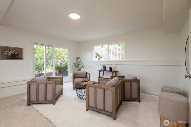 5815 Frances Avenue NE, Tacoma, WA 98422