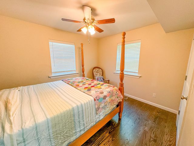 4042 Jones Hollow Road, Lobelville, TN 37097