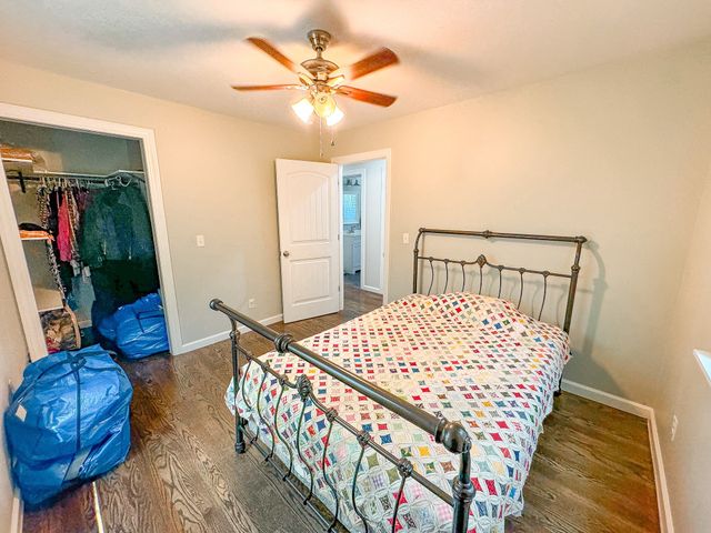 4042 Jones Hollow Road, Lobelville, TN 37097