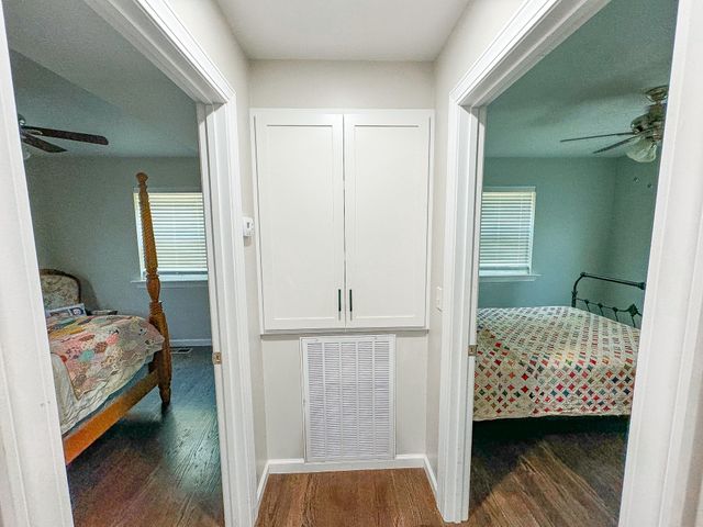 4042 Jones Hollow Road, Lobelville, TN 37097