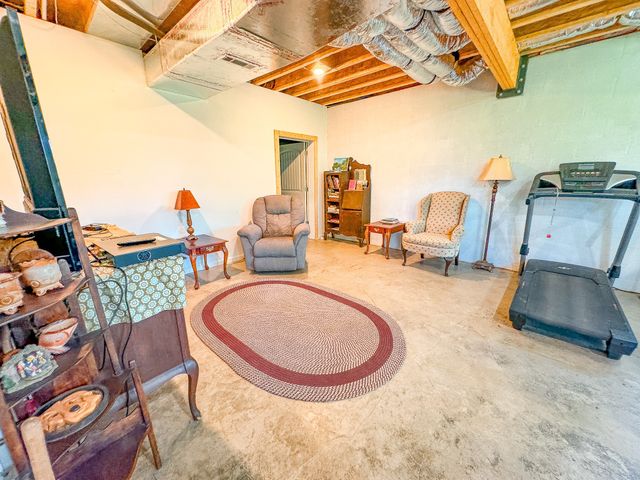 4042 Jones Hollow Road, Lobelville, TN 37097