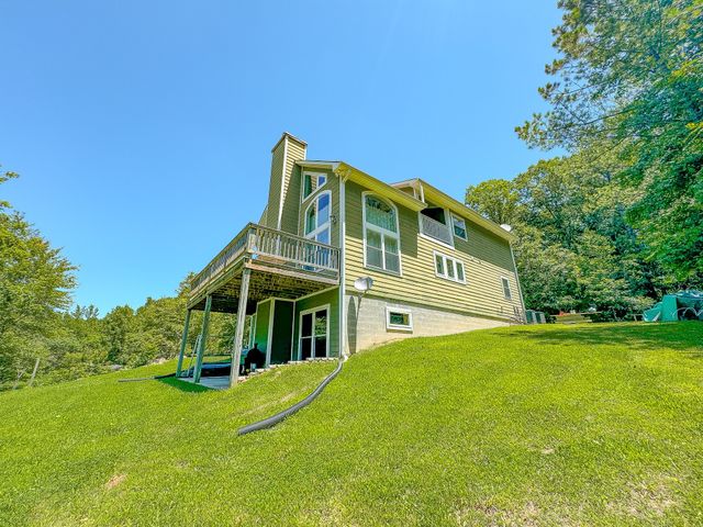 4042 Jones Hollow Road, Lobelville, TN 37097