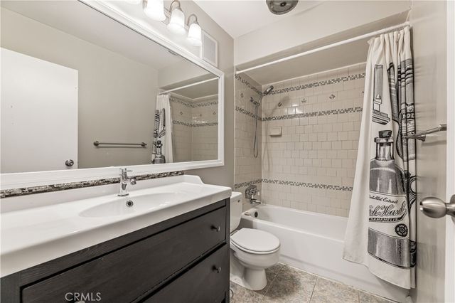 421 S La Fayette Park 406, Los Angeles, CA 90057
