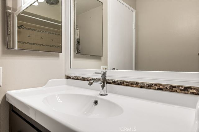 421 S La Fayette Park 406, Los Angeles, CA 90057