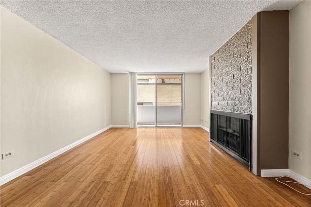 421 S La Fayette Park 406, Los Angeles, CA 90057