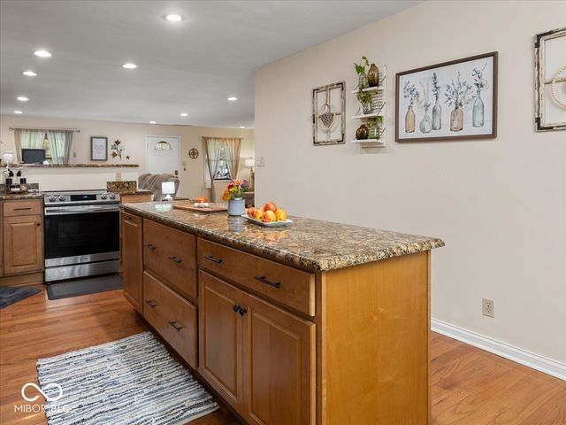 6784 E County Road 100 S, Avon, IN 46123