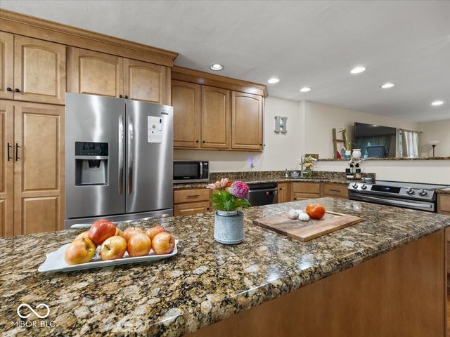 6784 E County Road 100 S, Avon, IN 46123