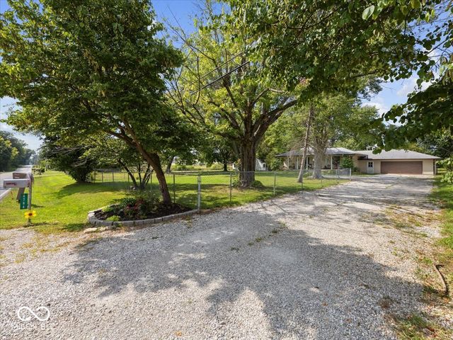 6784 E County Road 100 S, Avon, IN 46123