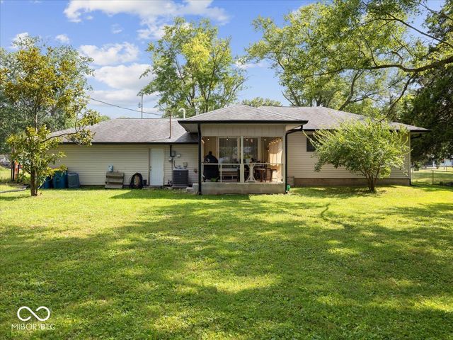 6784 E County Road 100 S, Avon, IN 46123