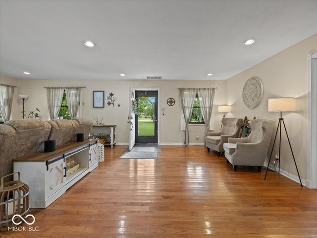 6784 E County Road 100 S, Avon, IN 46123