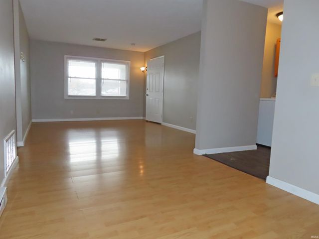 904 Parkview Drive, Boonville, IN 47601