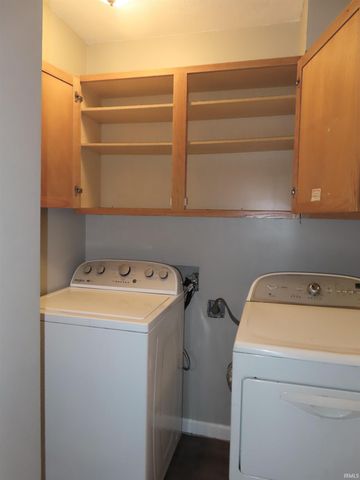 904 Parkview Drive, Boonville, IN 47601