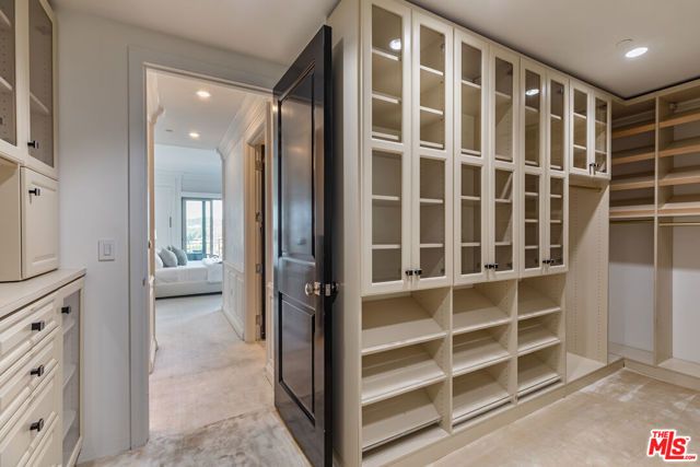 10727 Wilshire Boulevard 1702, Los Angeles, CA 90024