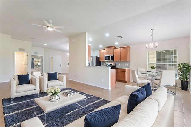 418 DEL SOL AVENUE, Davenport, FL 33837