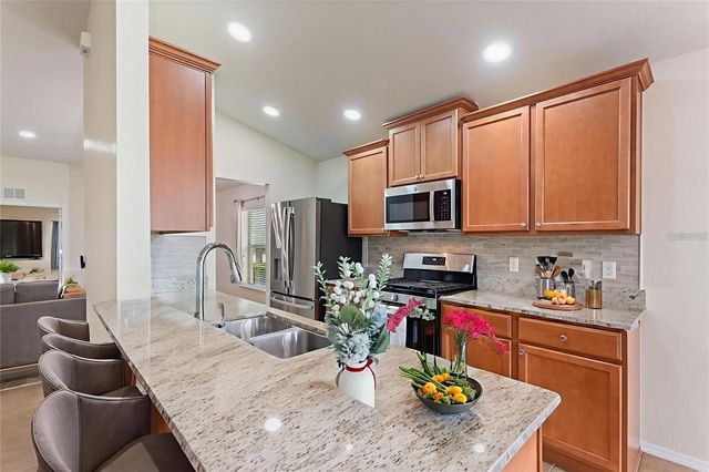 418 DEL SOL AVENUE, Davenport, FL 33837