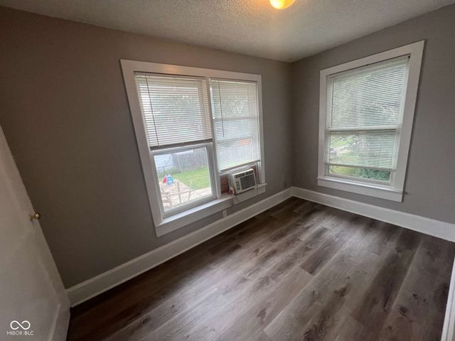 3948 Boulevard Place, Indianapolis, IN 46208