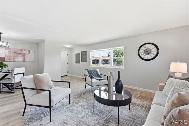 10665 Farview Avenue, St Ann, MO 63074