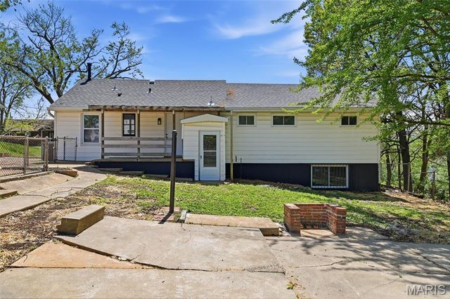 10665 Farview Avenue, St Ann, MO 63074