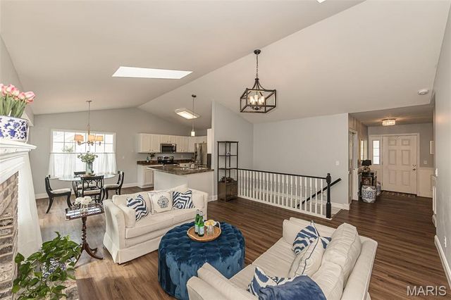 436 White Chapel Drive, O'fallon, MO 63368