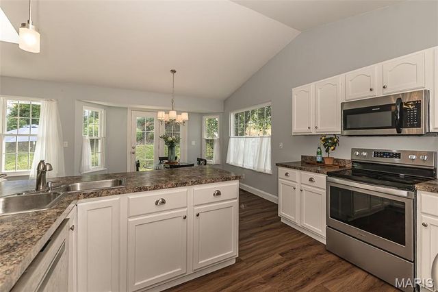 436 White Chapel Drive, O'fallon, MO 63368