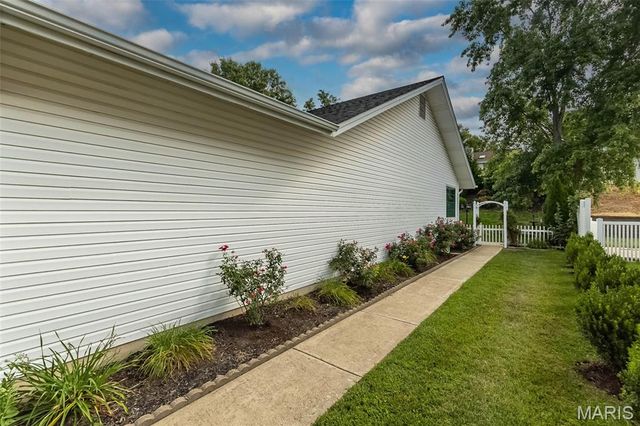 436 White Chapel Drive, O'fallon, MO 63368