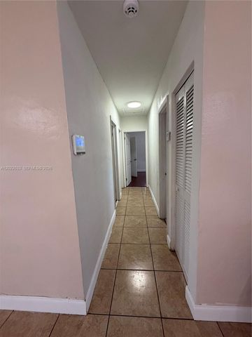 17520 NW 40th Ave, Miami Gardens, FL 33055