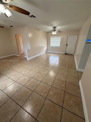 17520 NW 40th Ave, Miami Gardens, FL 33055
