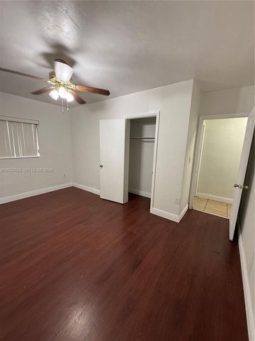 17520 NW 40th Ave, Miami Gardens, FL 33055