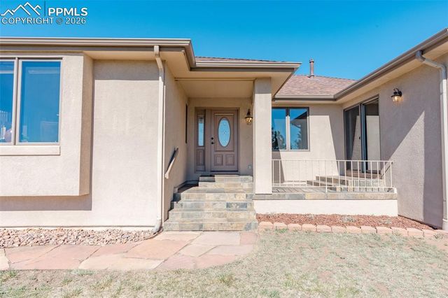 8332 Bannock Road, Larkspur, CO 80118