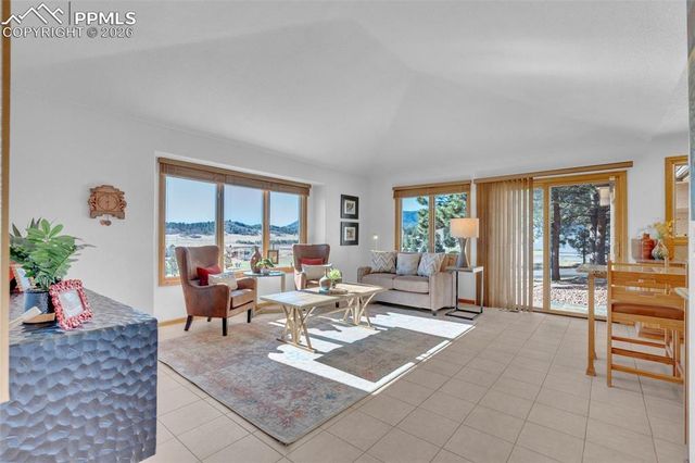 8332 Bannock Road, Larkspur, CO 80118