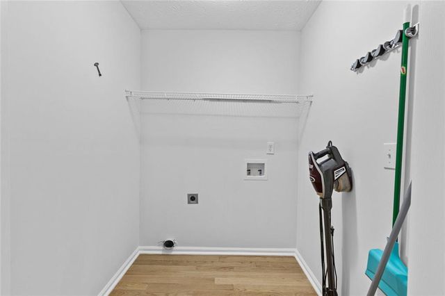 1897 Alcovy Trace Way, Lawrenceville, GA 30045