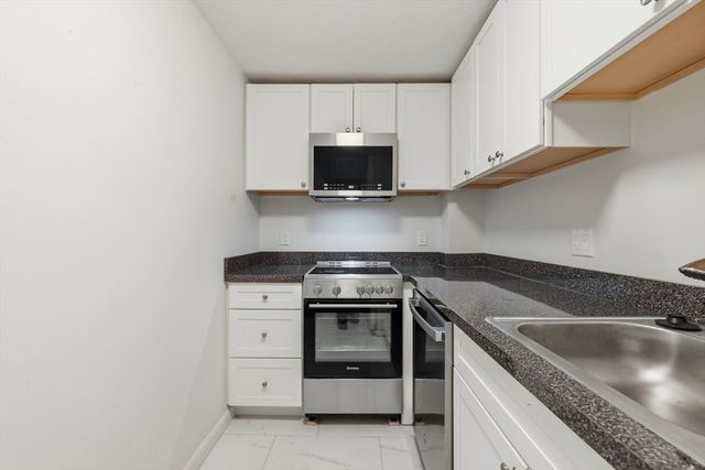 269 Harvard St 14, Cambridge, MA 02139