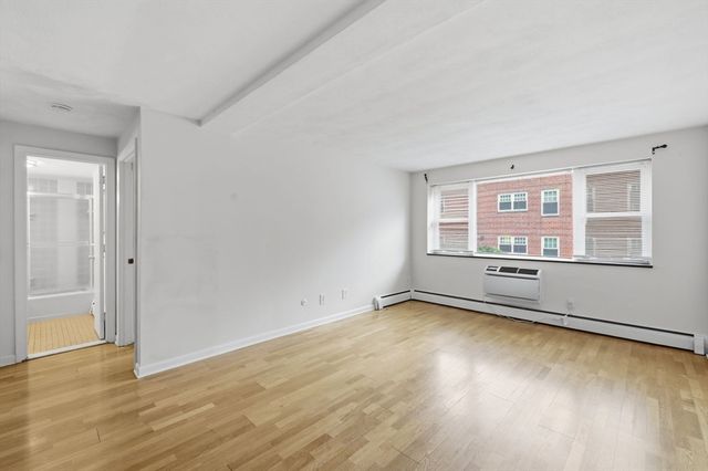 269 Harvard St 14, Cambridge, MA 02139