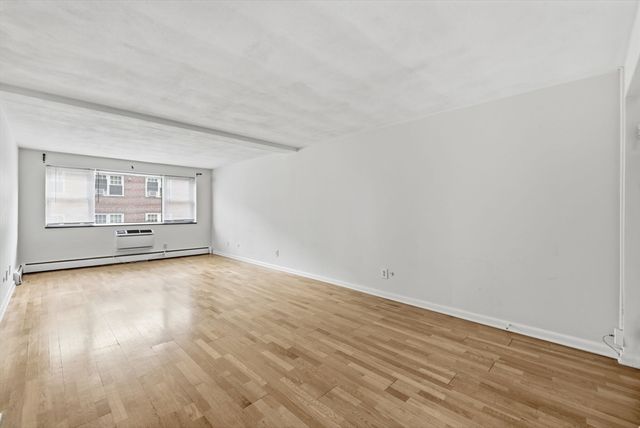 269 Harvard St 14, Cambridge, MA 02139
