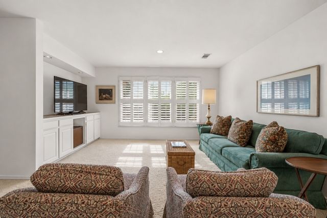4000 W 5th Street, Fort Worth, TX 76107